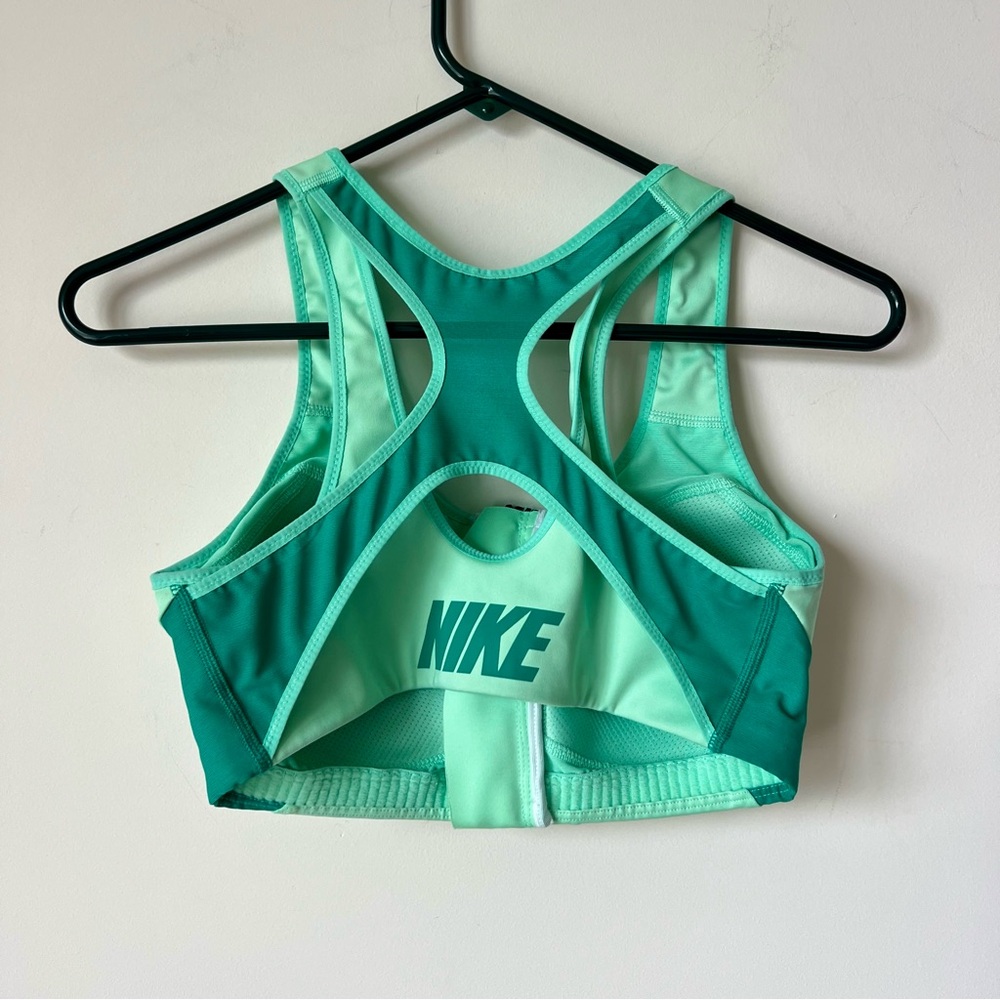 NIKE Dri-Fit High Support Impact Zippered Front Sports Bra—SZ. Medium - Picture 17 of 17